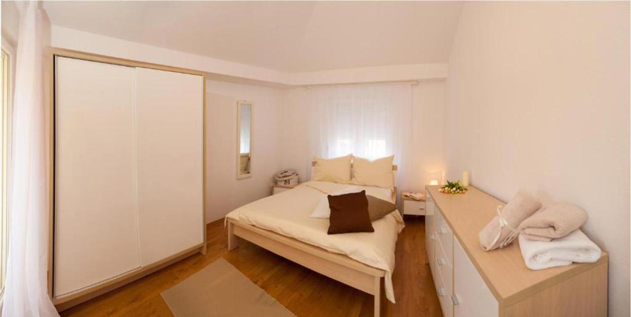 Apartment Angela Trogir Exteriér fotografie
